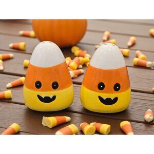 New Smiling Candy Corn Halloween Salt & Pepper Shakers Salt N Pepper Decor